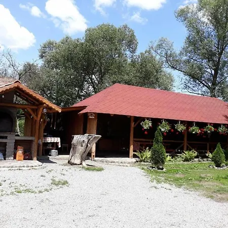 Nyaralo Guest house