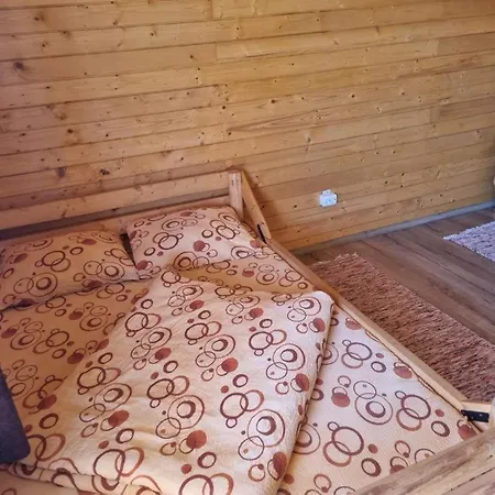 Guest house Nyaralo Aita Medie